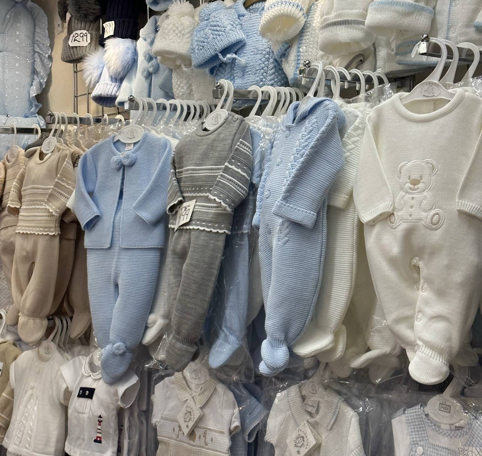 Places to shop for baby clothes online